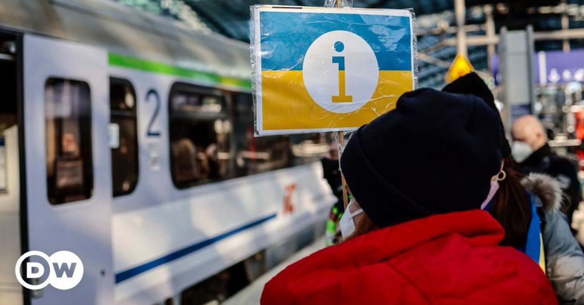 До 2025 року примусового повернення українців із ЄС не буде - Стефа...