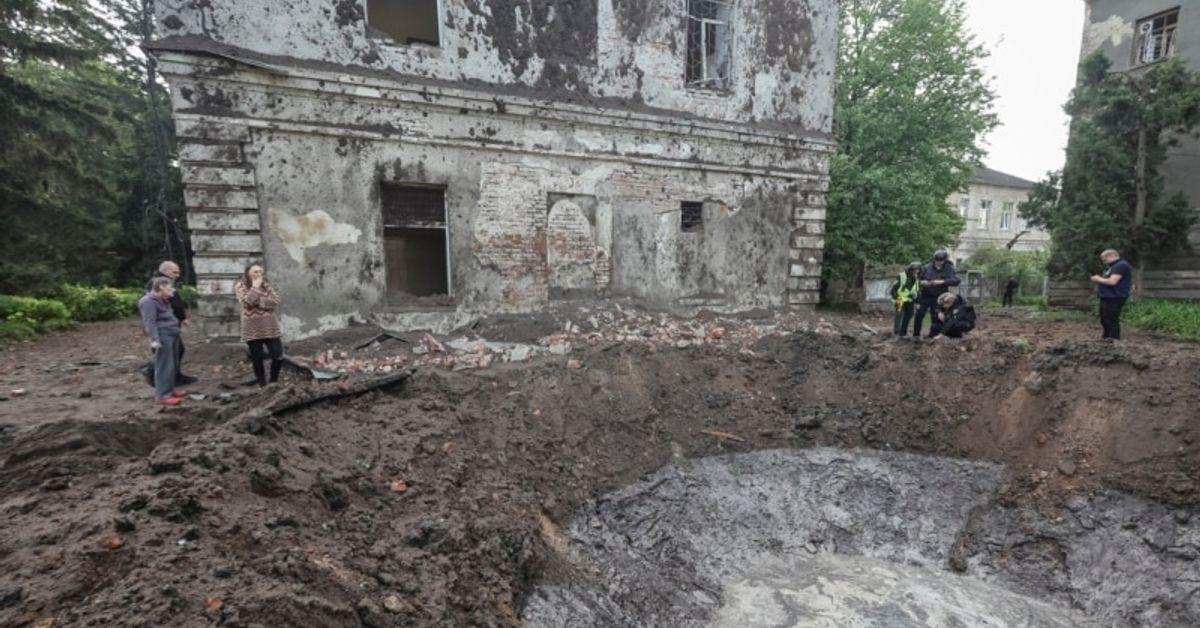 Харків зазнав повітряного удару з боку РФ, є загиблий і поранені – ...