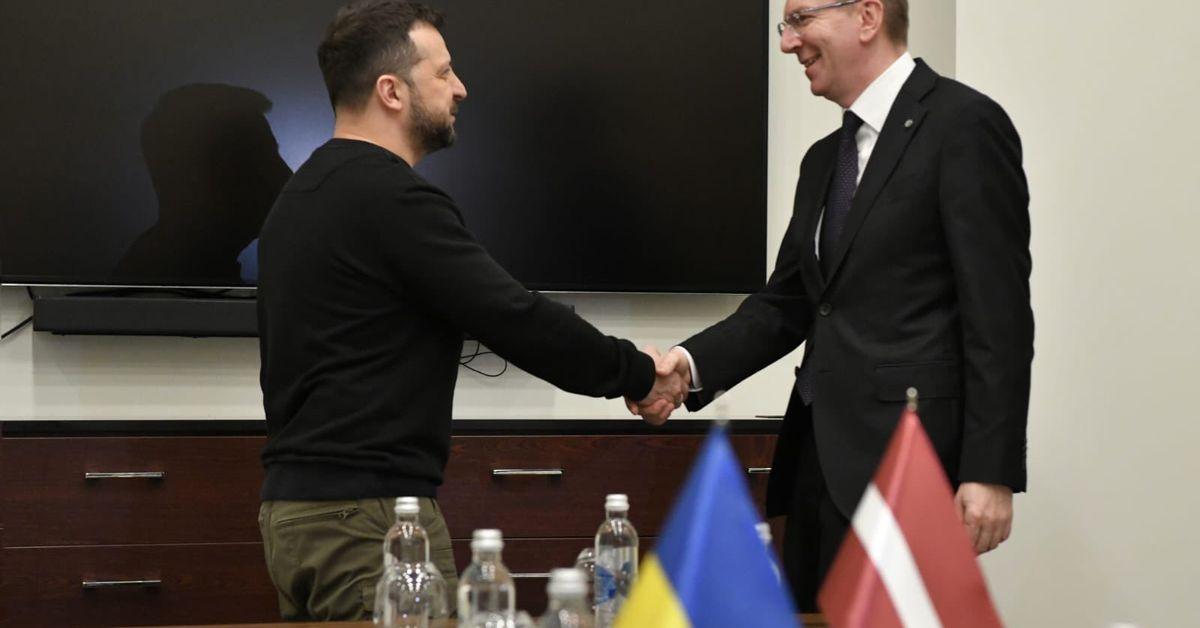 Президент Латвії Рінкевичс підтвердив свою участь в українському са...