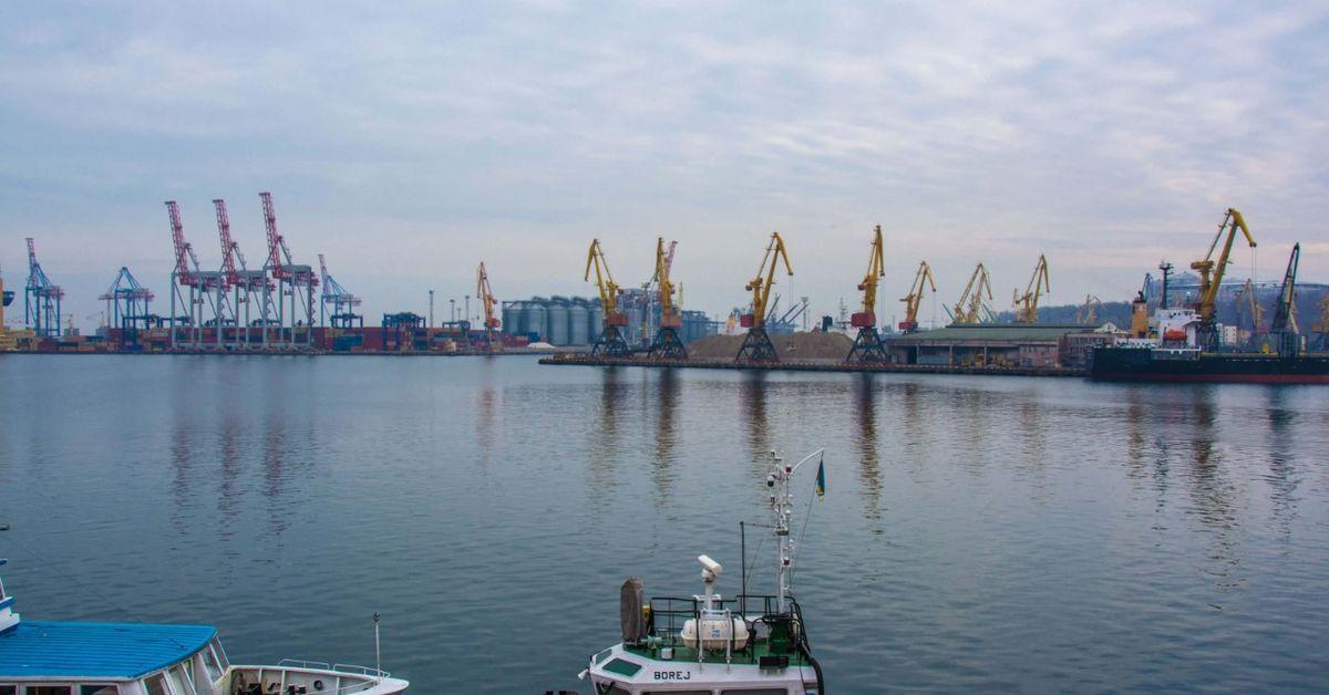 ЗМІ: до одеського порту вперше з 2022-го зайшов «справжній» китайсь...