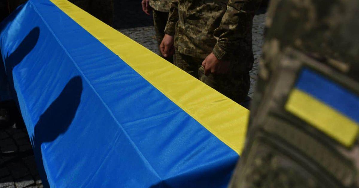 У Чернівцях вперше в Україні поховають 16 військових у братській мо...
