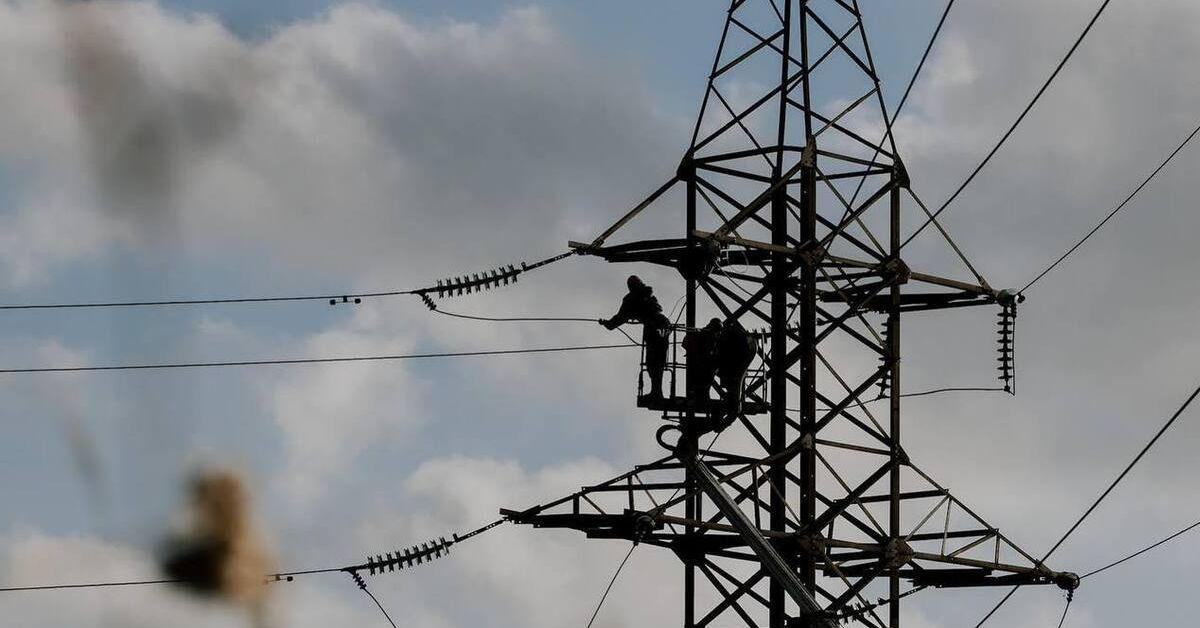 В Україні дефіцит струму: де відключають електроенергію за графіками.