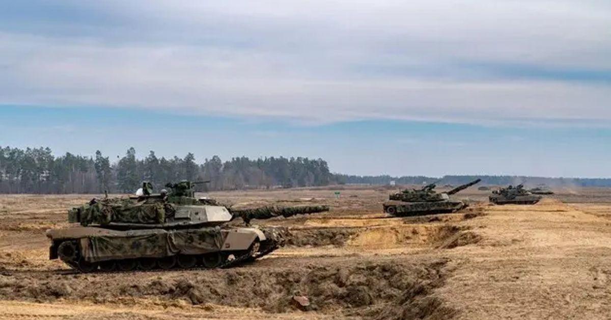 Дві третини українців підтримують введення військового контингенту ...