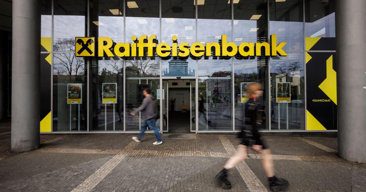 Австрія вимагає від Raiffeisen bank скасувати угоду з путінським ол...