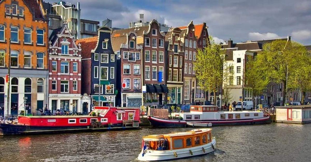 Влада Амстердама заборонила будувати нові готелі для зменшення кіль...