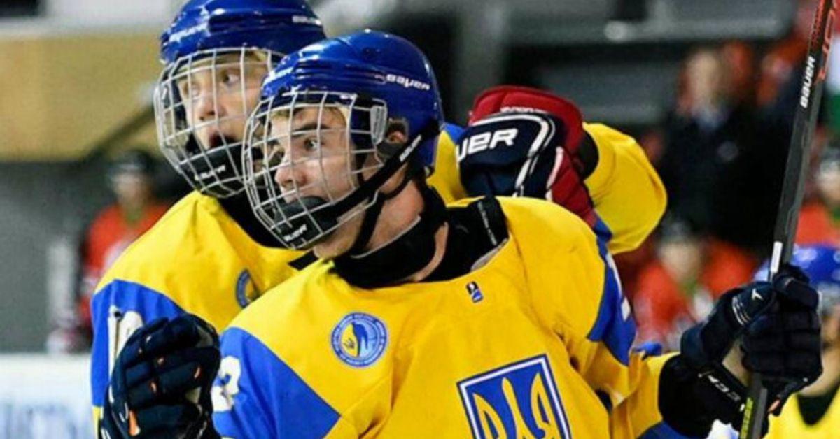 Україна обіграла Угорщину на юнацькому чемпіонаті світу з хокею.
